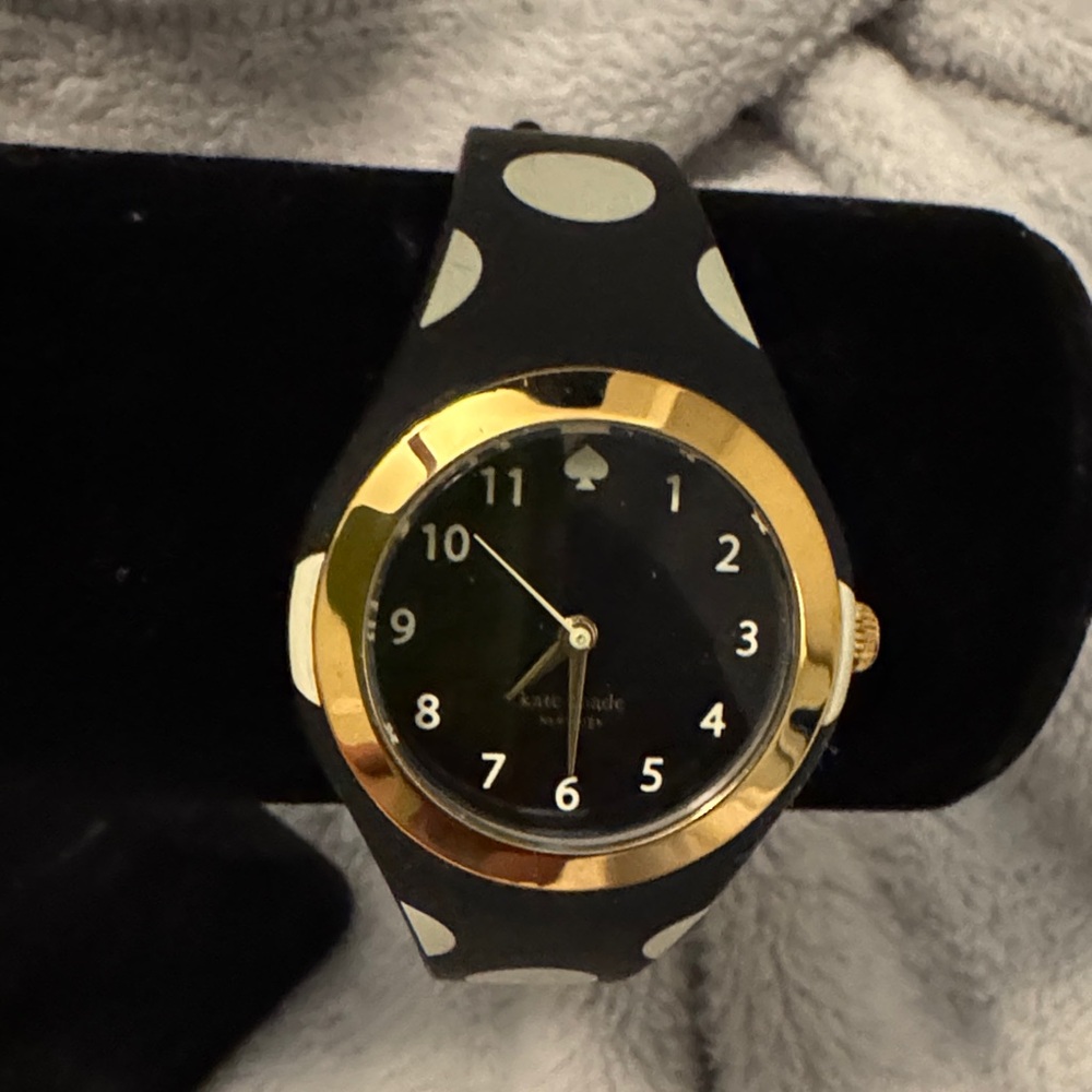 Kate Spade Black and Gold Polka Dot Smartwatch